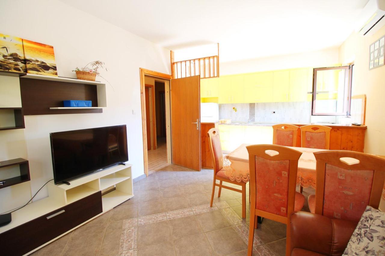 Ferienwohnung Dubravka Dinjiška Exterior foto