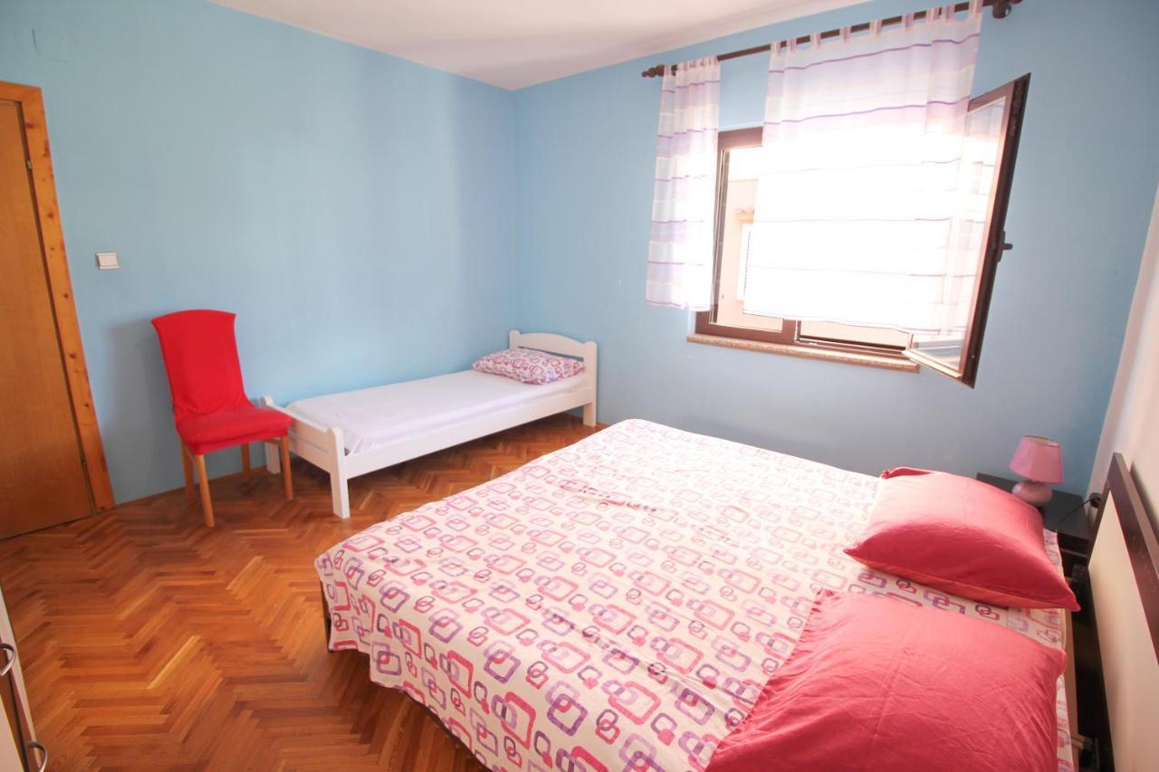 Ferienwohnung Dubravka Dinjiška Exterior foto