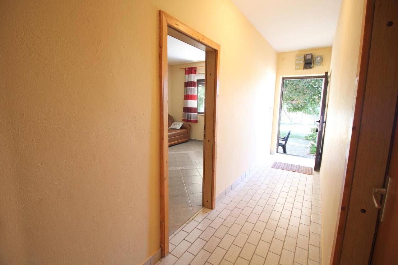 Ferienwohnung Dubravka Dinjiška Exterior foto