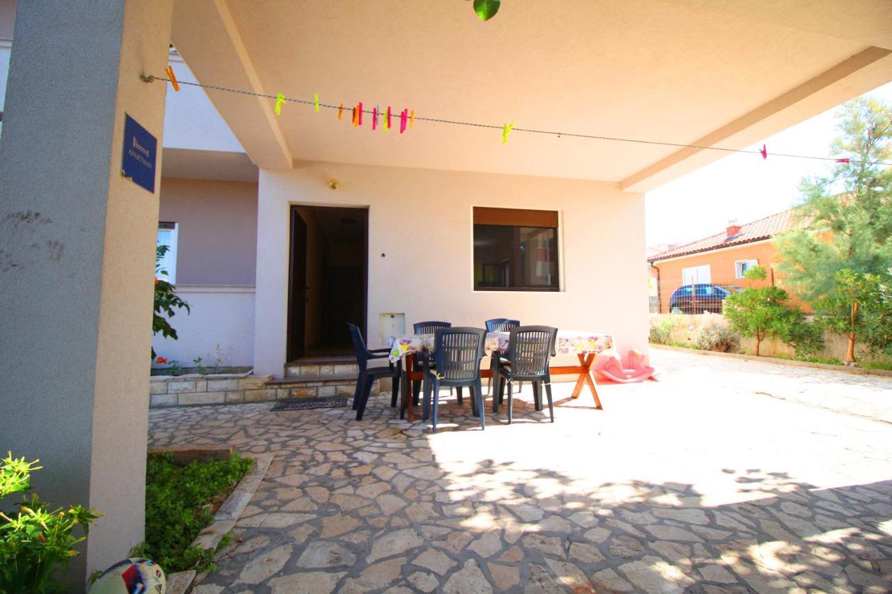 Ferienwohnung Dubravka Dinjiška Exterior foto