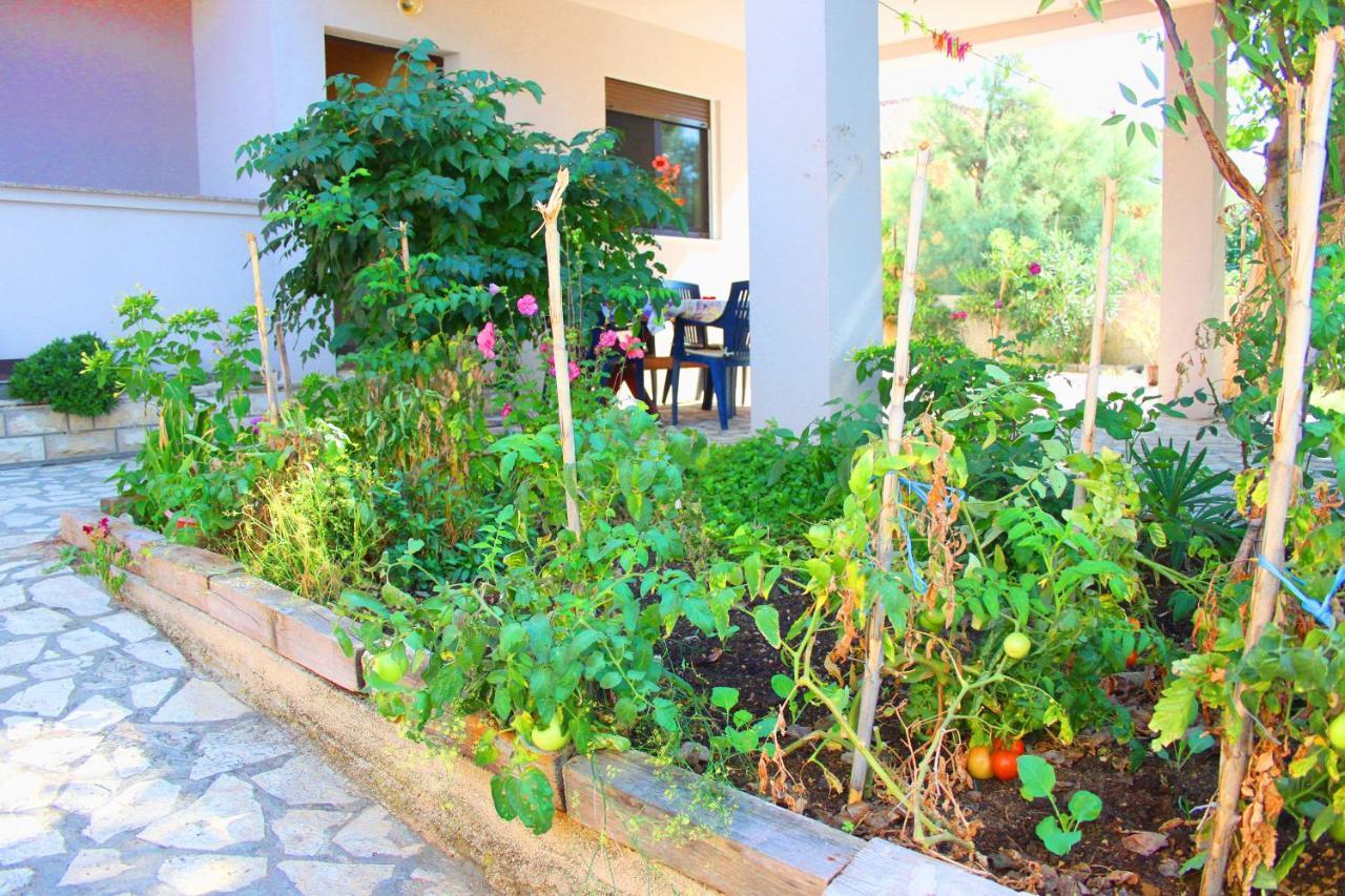 Ferienwohnung Dubravka Dinjiška Exterior foto