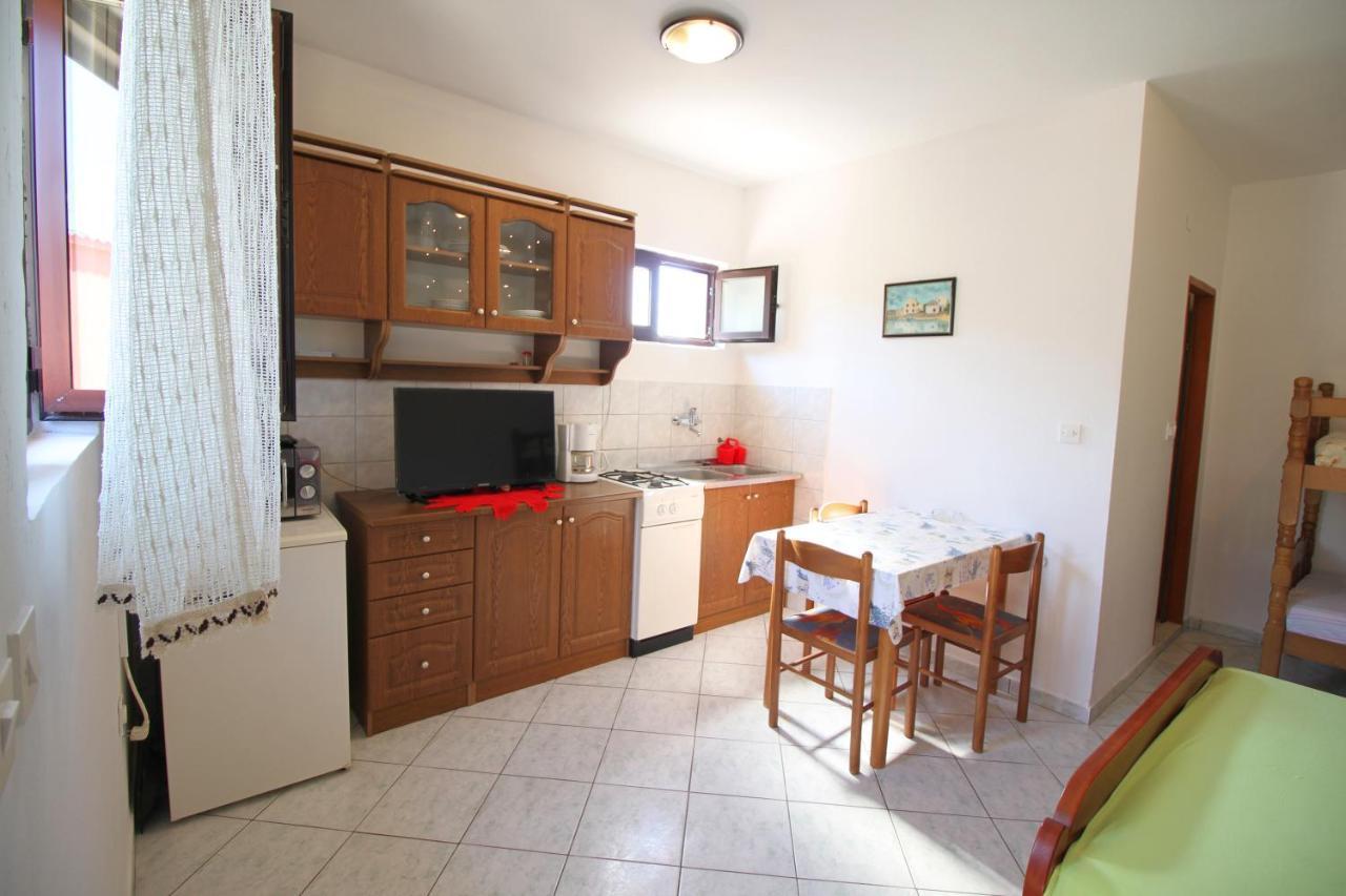 Ferienwohnung Dubravka Dinjiška Exterior foto